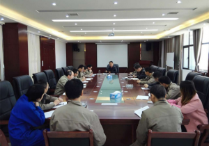 The company organized and held a special meeting on work safety in production